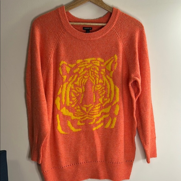 torrid Sweaters - Torrid Orange Sweater with Yellow Tiger Design
Size 1 (14-16)